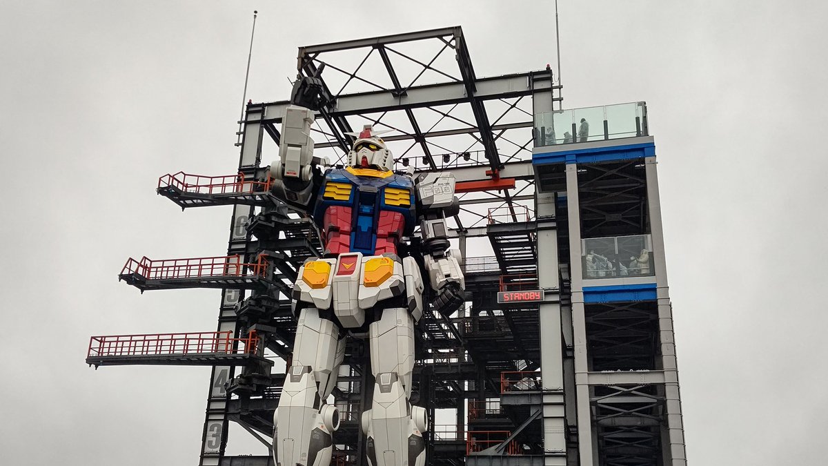 yamadazabuton's tweet photo. ヨコハマガンダム思ったよりスムーズに動いていた https://t.co/PvbSVqDgVw