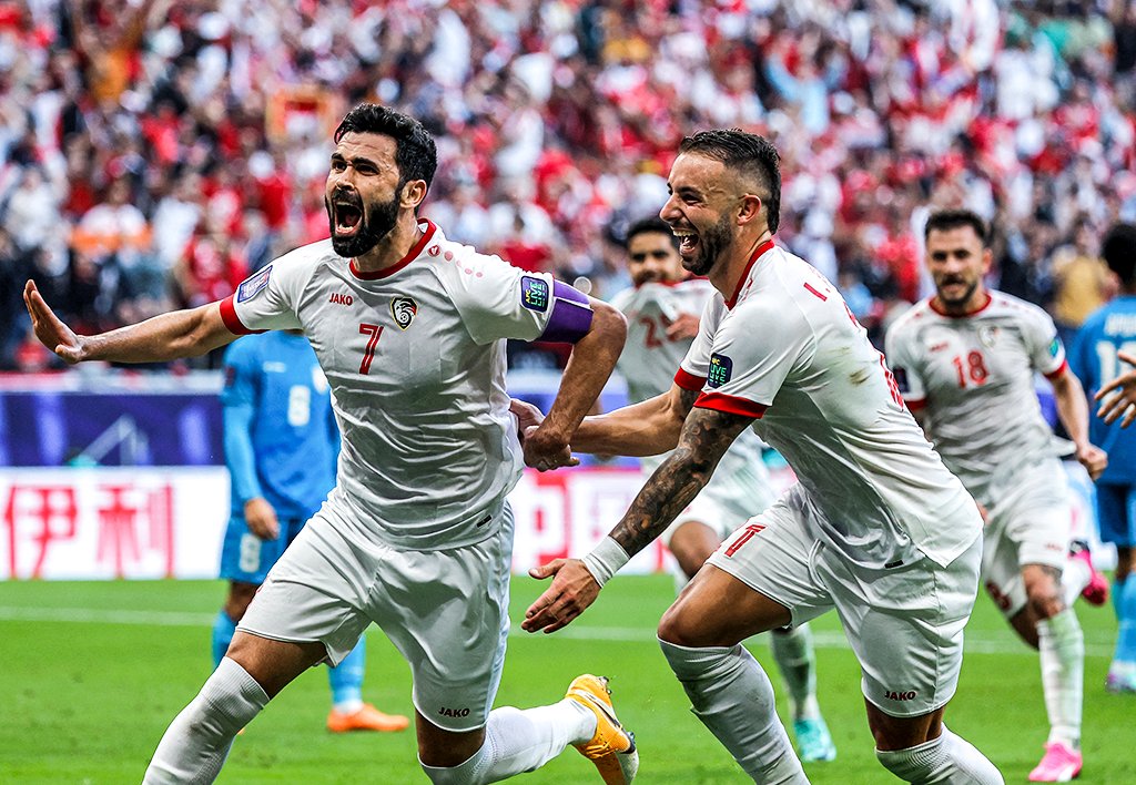 brfootball's tweet photo. Syria are in the Asian Cup last 16 for the first time in history after beating India 1-0.

Incredible 🇸🇾 https://t.co/3aN9JssUZP