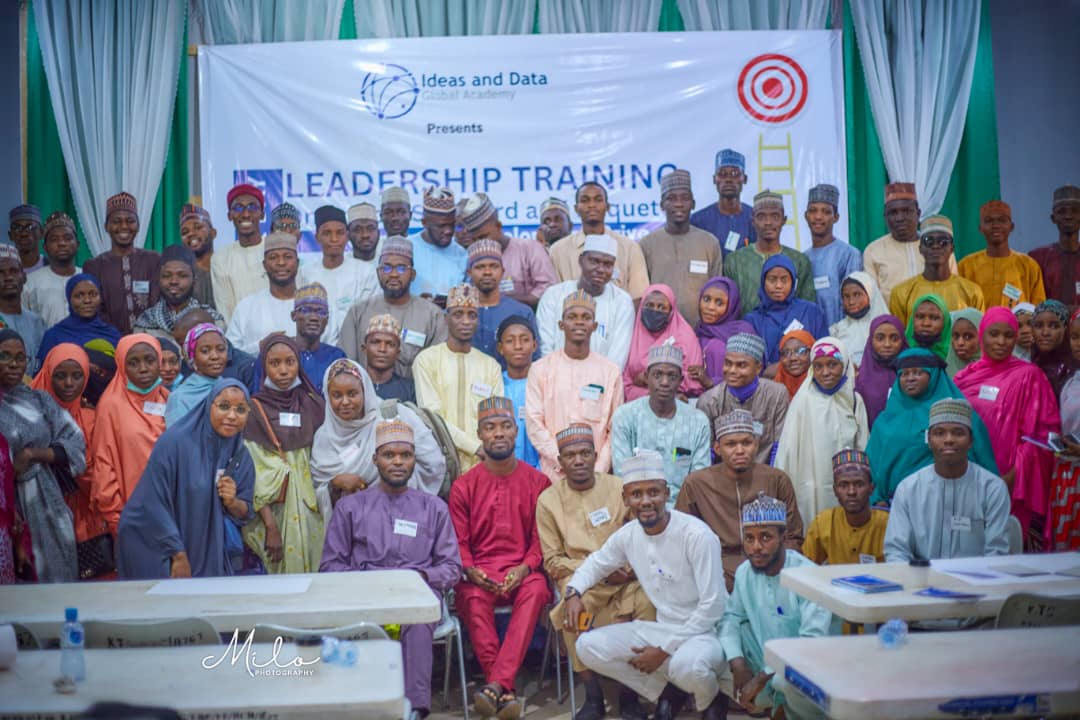 KINGDOM_KOYIA's tweet photo. Ideas and Data Global Academy in partnership with Kingdom of Youth Initiative and other community based organizations organized a 1 Day Leadership Training for Young Leaders on Ethical Standards and Etiquettes in Community Development Drive. https://t.co/drJ2tJ3Qrz