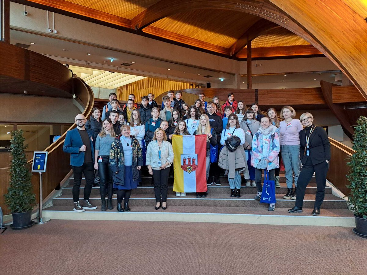 PACE_News's tweet photo. A group of 40 children from Bolesławiec (Poland), winner of the 2023 #EuropePrize, were welcomed today by PACE's Carmen Leyte.  

Visiting under a scholarship which forms part of the Prize, they had a chance to learn about the European institutions firsthand. https://t.co/qvFcMY4WBz
