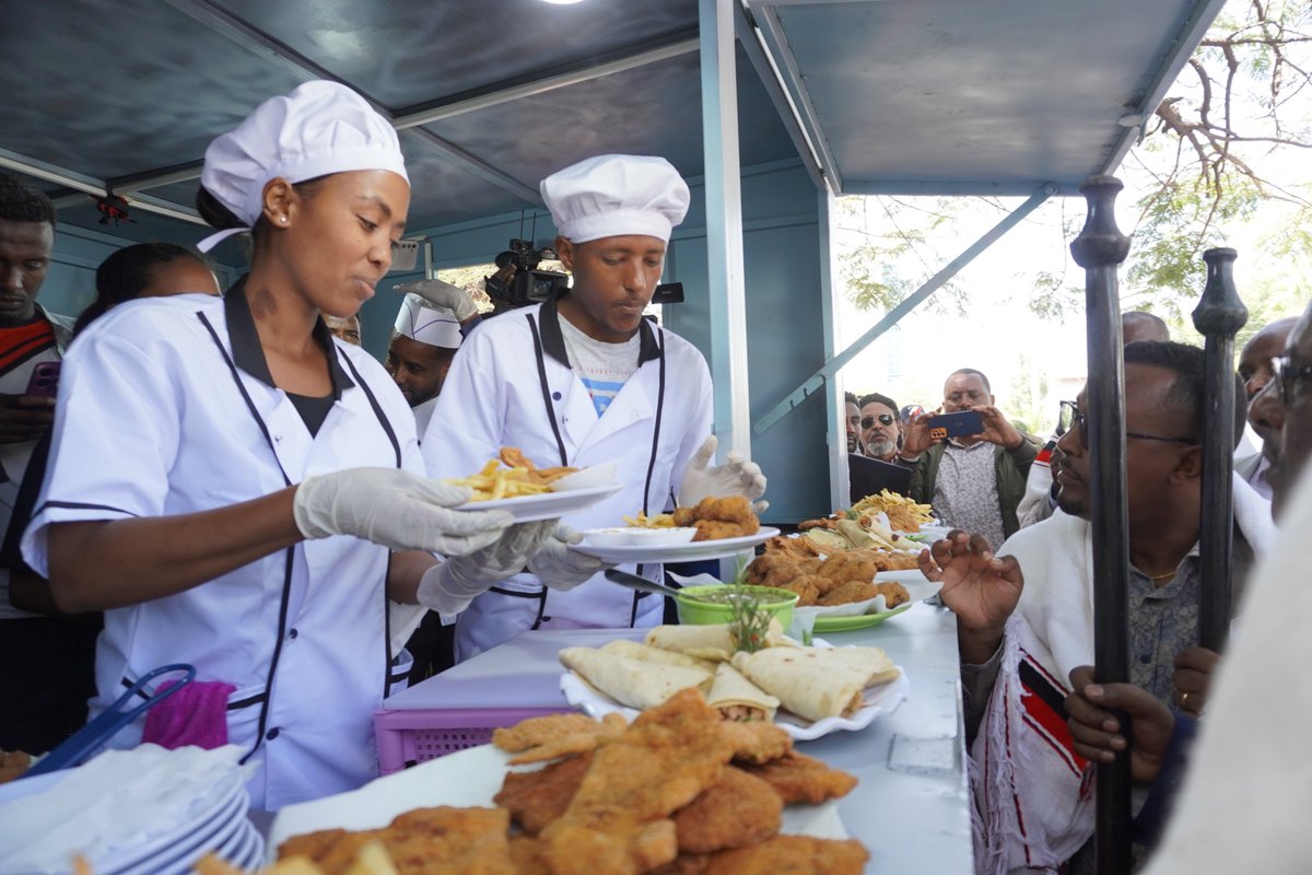 ShahidaHussien's tweet photo. #MOLS officially launched the chicken meat frying business in Adama City. The project aims to boost street chicken meat consumption in three more cities in Ethiopia: Addis Ababa, Bahir Dar, &amp; Hawassa. @ILRI #TPGS @CGIAR https://t.co/3aFj42GeT7