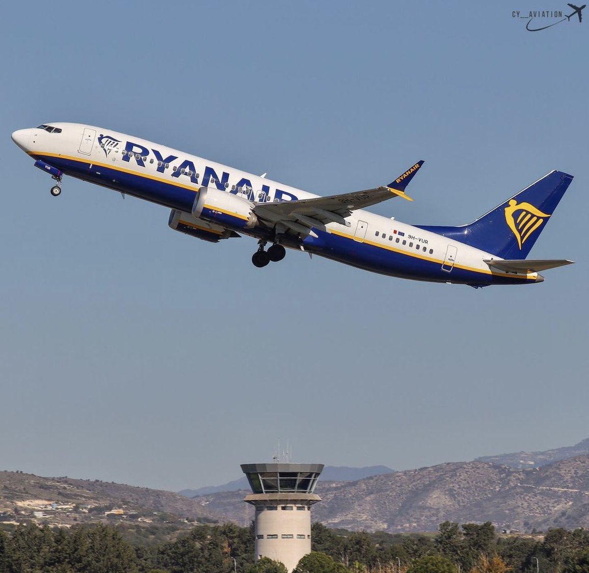 .@Ryanair has launched its highly anticipated #Summer2024 schedule with over 1.5 million seats for holidaymakers looking to get away with friends and family this summer and recharge with well-deserved rest and relaxation! ryanair.com #CyprusAirports #HermesAirports