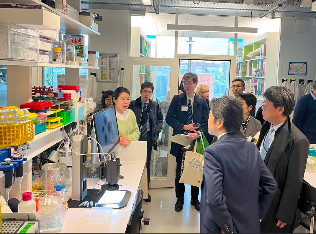 We were honored to welcome at the Institut Pasteur Mr Hamachi, Senior Vice-Minister of Health, Labour and Welfare of Japan.  ➡️ An excellent opportunity to discuss the next steps in the project of establishing the Institut Pasteur of Japan!