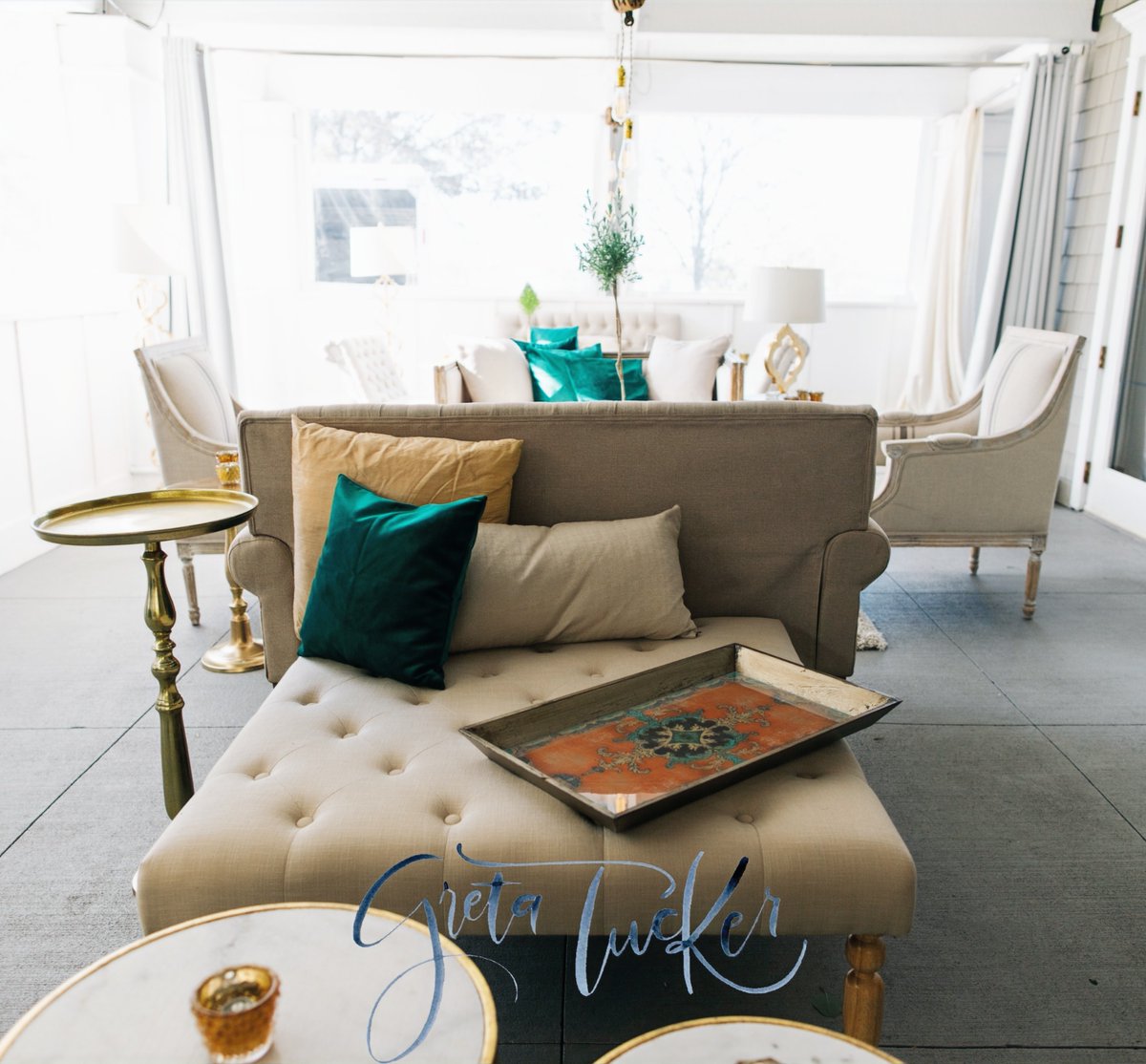 ladevents's tweet photo. Changing the feel of a space to fit your personality will keep your guests talking for months. We did just that with our lounge furniture at the Inn on Peaks. #maineweddings #innonpeaksislan #maineweddingplanner #maineeventdecorandrentals #comfy #gretatuckerphotography https://t.co/jMBEGuYn34