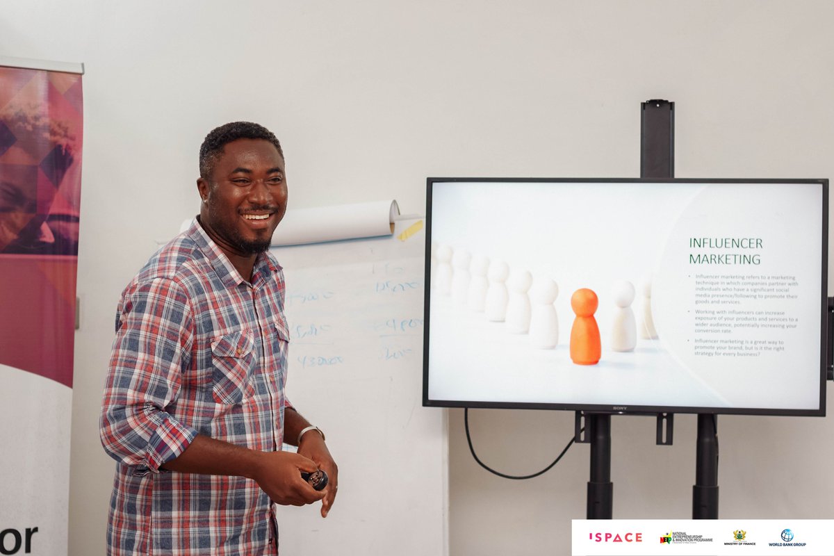 iSpaceGh's tweet photo. 𝐓𝐡𝐞 𝐕𝐚𝐮𝐥𝐭 𝐀𝐜𝐜𝐞𝐥𝐞𝐫𝐚𝐭𝐨𝐫

To improve the digital presence of our Vault participants, we had a session on digital marketing. Startups were led to identify and familiarise themselves with the strategies and tactics shaping the digital landscape.

#DigitalMarketing https://t.co/yXGzlJ5mvH