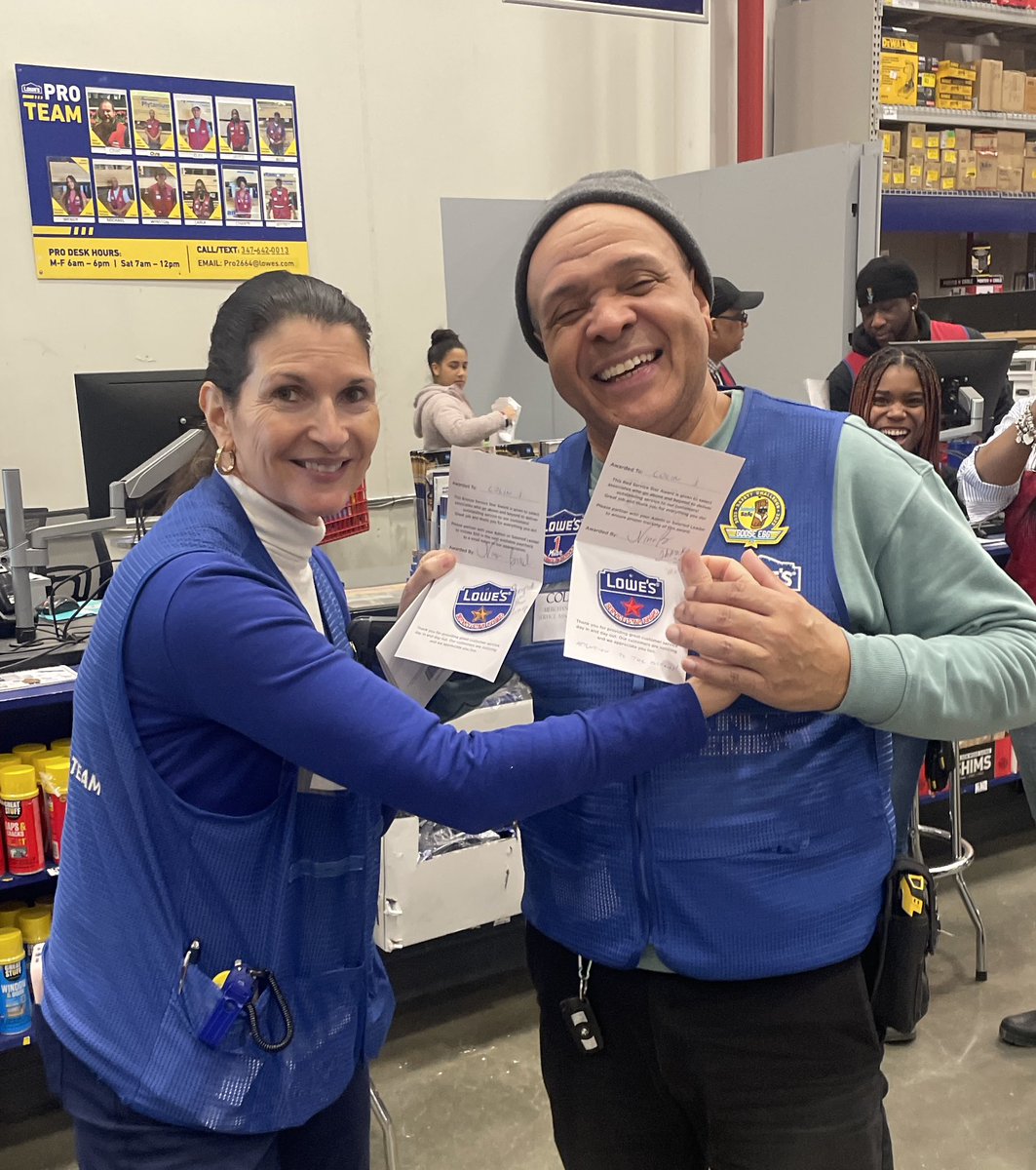 Regional Director MST Nina visiting Rosedale NY, store 2664, great visit! Service Star Recognition for outstanding job for the MST Team. #lowes #mst