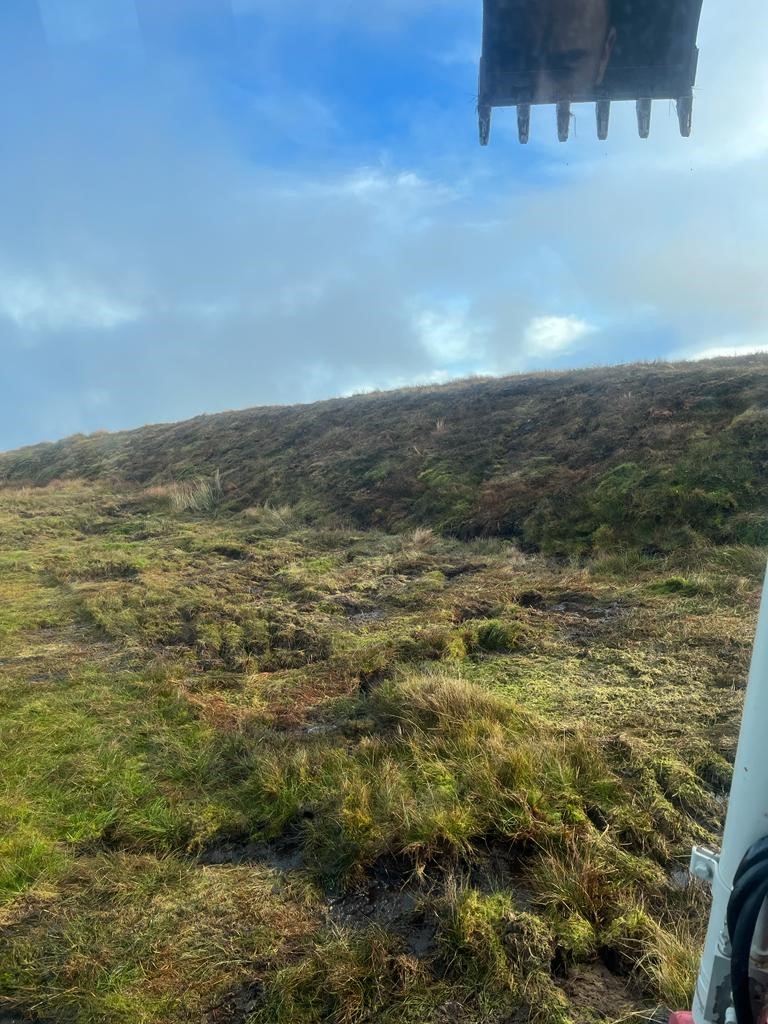 We've been overseeing Phase 4 of peatland restoration works at Wemyss & March Estate. Over 20,000 metres of peat hag have been re-profiled along with peat bunding works to manage water flow. This project is supported by the Peatland Action fund. X👉 @PeatlandACTION