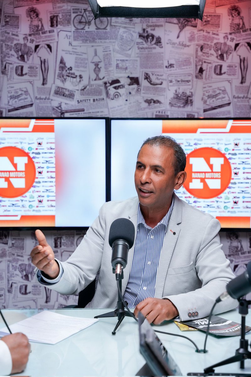 DomingoCG1's tweet photo. Una experiencia enriquecedora en la radio de Politikeando con Manolo, donde personalidades respaldaron firmando para nuestro proyecto de Drenaje Pluvial☔️. 

Fue gratificante compartir detalles sobre nuestros proyectos para mejorar la calidad de vida en la ciudad.🤩

 ¡Agradezco el apoyo y la oportunidad de dialogar sobre un futuro más esperanzador para todos! 👏

#DomingoContreras #MiAlcalde #ListosParaRenovarSD #SantoDomingo #LaVerdaderaTransformaciónSD