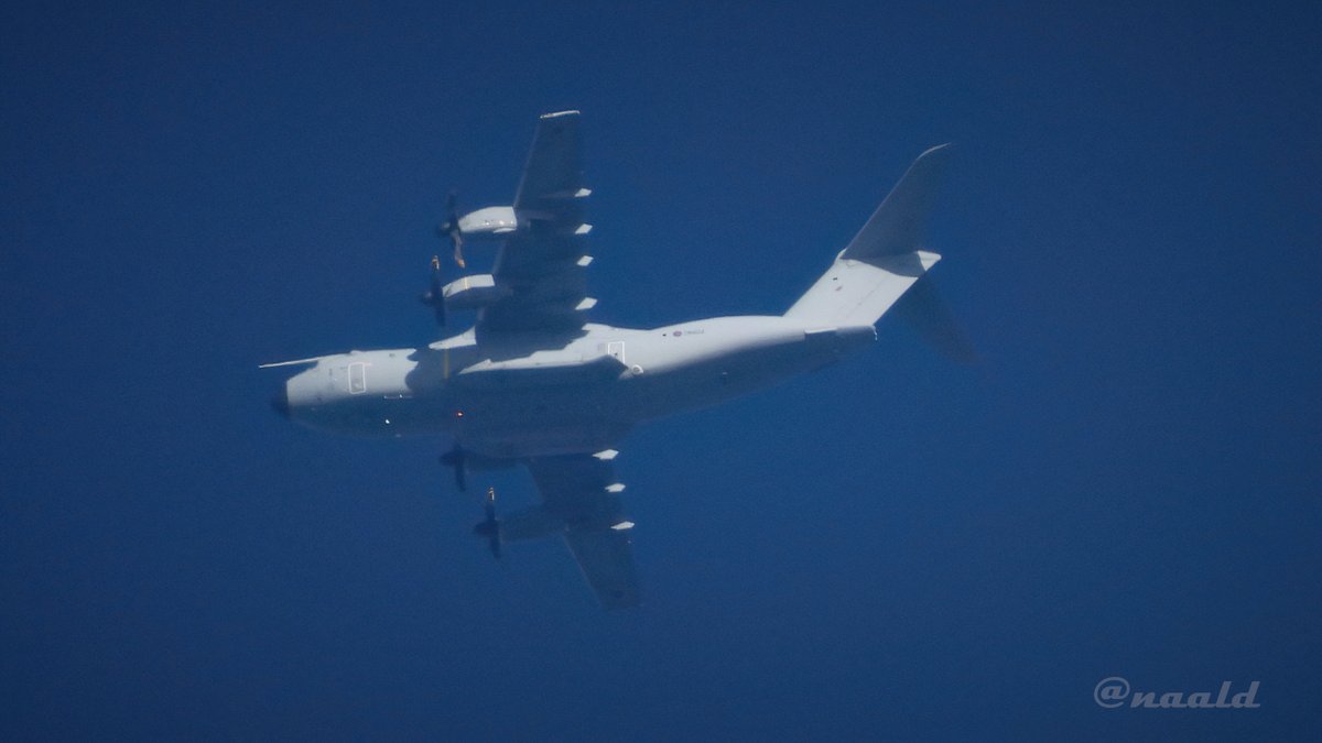 🇬🇧 RAF ZM404 FL280 @70SqnA400M #RRR4102 #A400M #NLspot #flickr flic.kr/ps/3UyBPw