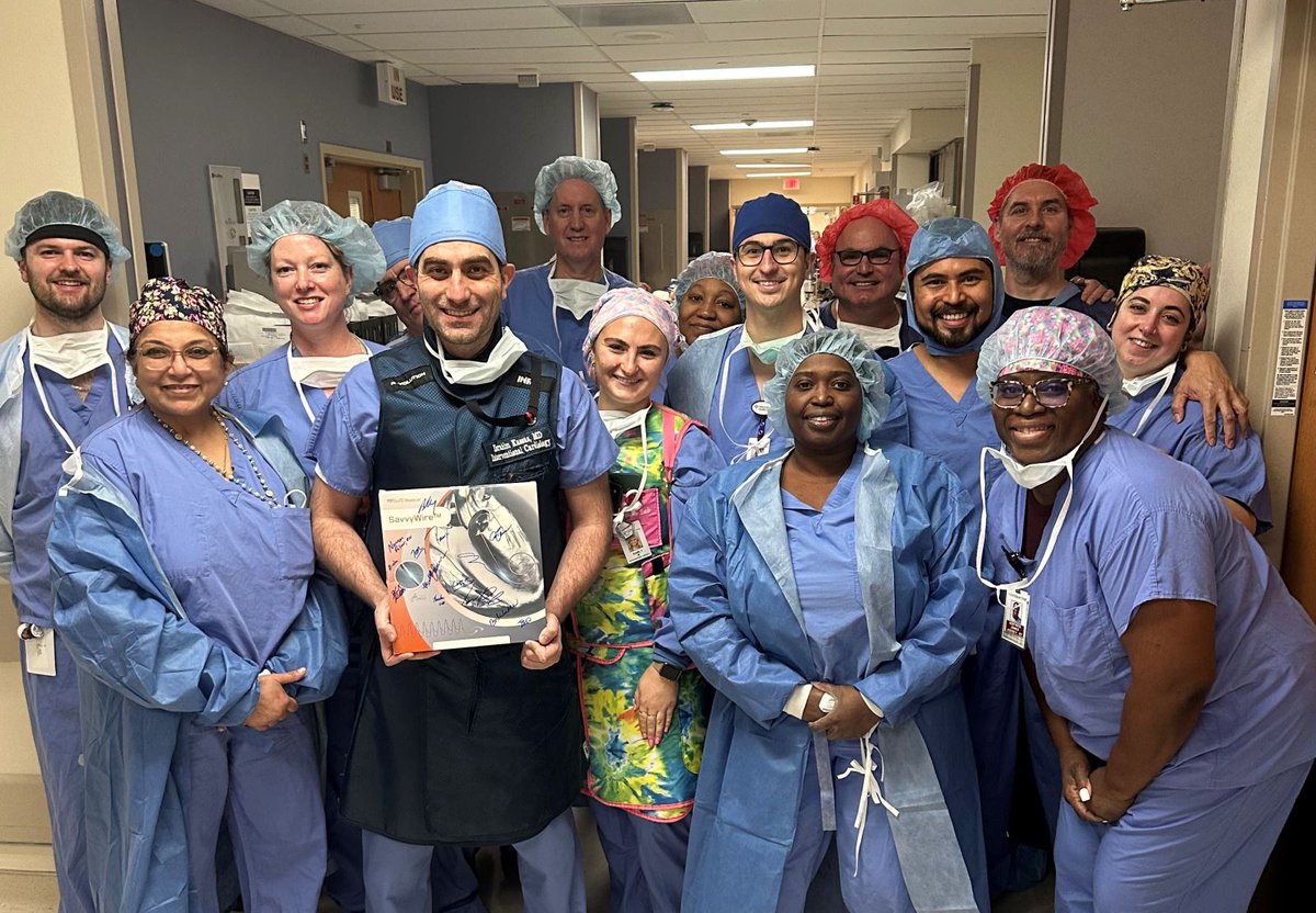 #SavvySpotlight from Dr. Kassas at #AdvocateChrist Medical Center! #ViV to replace a 19mm surgical valve. #SavvyWire provided great support to carry an #Evolut 23mm valve into position, with deployment via #LVpacing. Continuous gradients confirmed successful final implant!