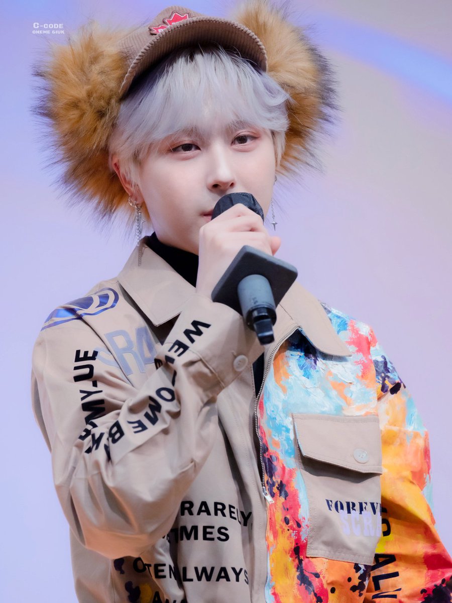 CyA_CODE's tweet photo. 231125 제제뮤 팬싸
HAPPY GIUK DAY🎂🥳🎉🎁💙
#원위 #기욱 #ONEWE #GIUK
#My_Blue_Giuk_Day
#소원은_우선시_기욱의_행복_생일축하해 https://t.co/zpYuaBLGB5