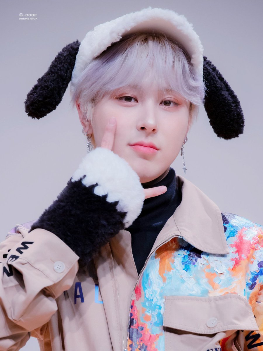 CyA_CODE's tweet photo. 231125 제제뮤 팬싸
HAPPY GIUK DAY🎂🥳🎉🎁💙
#원위 #기욱 #ONEWE #GIUK
#My_Blue_Giuk_Day
#소원은_우선시_기욱의_행복_생일축하해 https://t.co/zpYuaBLGB5