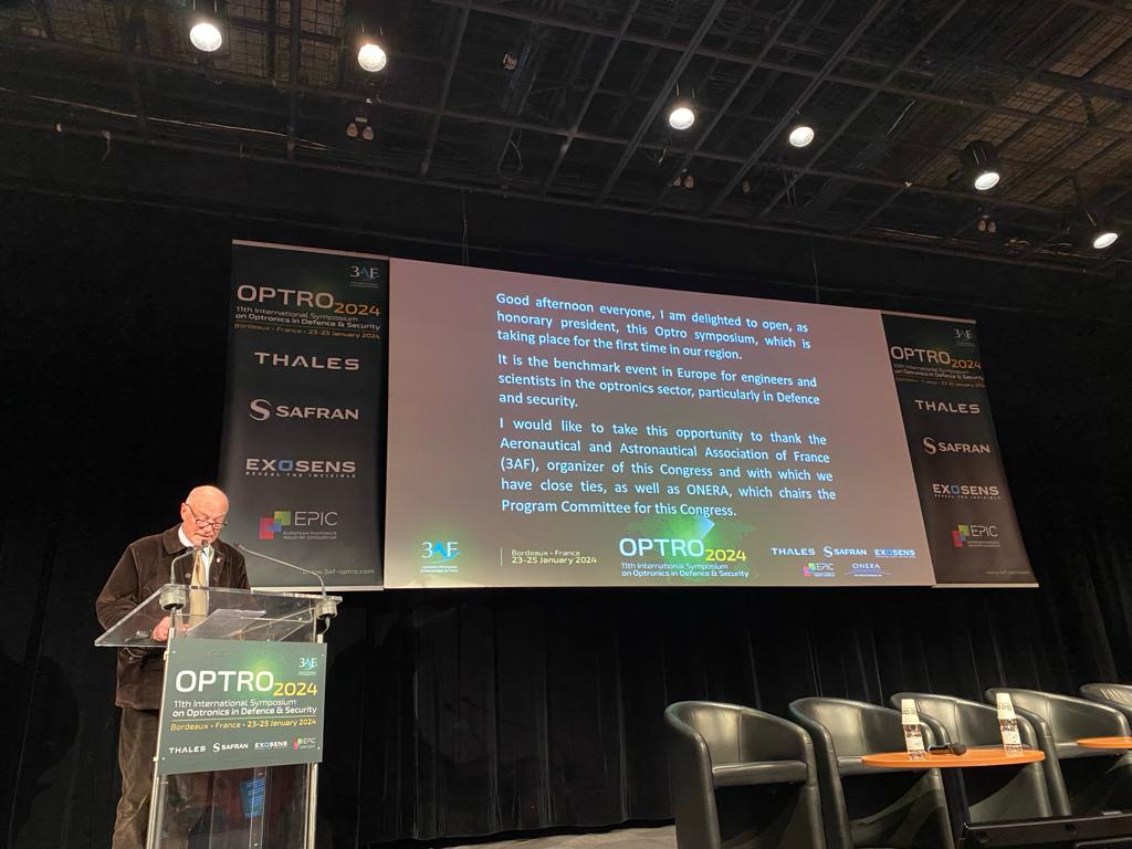Alain Rousset (@al_rousset) on Twitter photo Ouverture du congrès Optro sur l’optronique, qui se déroule à Bordeaux pour la première fois : « Nous avons créé un écosystème unique dans la photonique, autour du laser Megajoule, qui représente 6 500 emplois directs et 20 000 emplois indirects »
<a href="/SEML_RdL/">SEML Route des Lasers</a> <a href="/ADI_N_A/">ADI Nouvelle-Aquitaine</a> Ouverture du congrès Optro sur l’optronique, qui se déroule à Bordeaux pour la première fois : « Nous avons créé un écosystème unique dans la photonique, autour du laser Megajoule, qui représente 6 500 emplois directs et 20 000 emplois indirects »
<a href="/SEML_RdL/">SEML Route des Lasers</a> <a href="/ADI_N_A/">ADI Nouvelle-Aquitaine</a>