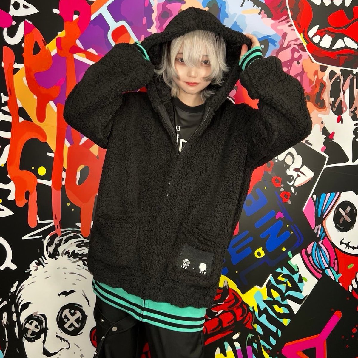 NieR_tokyo's tweet photo. 🎁本日〆切プレゼント企画🎁

当店オリジナル もこもこZIP OUTERを

🎁3名様にプレゼント🎁

ユニセックスアイテムです🐰

◼応募方法
フォロー(@NieR_tokyo) &amp; RT
◼締切〆  本日24時

※鍵垢の方も対象内です。

是非ご参加ください🙇‍♂️🙇‍♀️ https://t.co/NpCsZslkjG