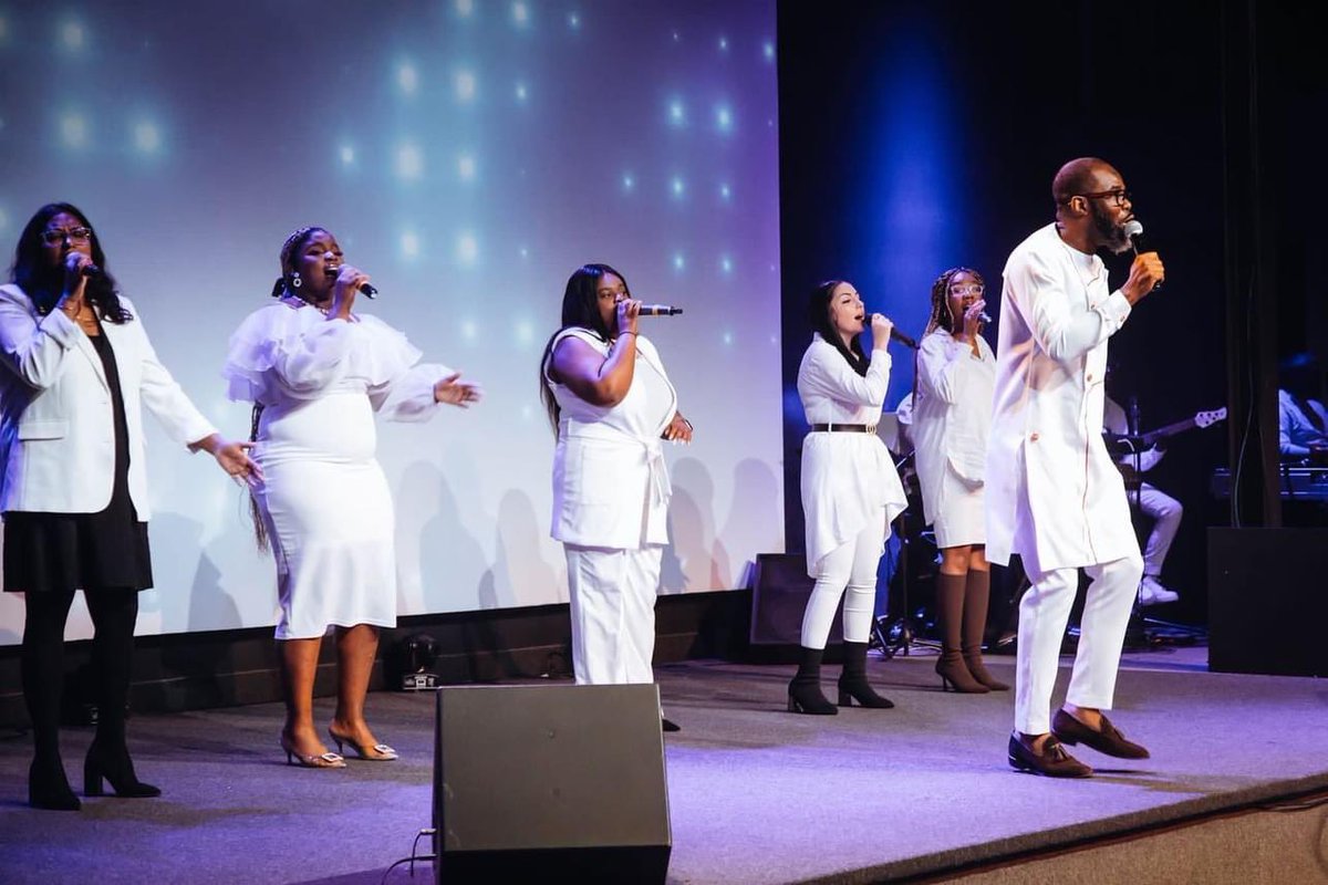 WisdomnHope's tweet photo. Overflow. #worship https://t.co/LSPAA8FvMq
