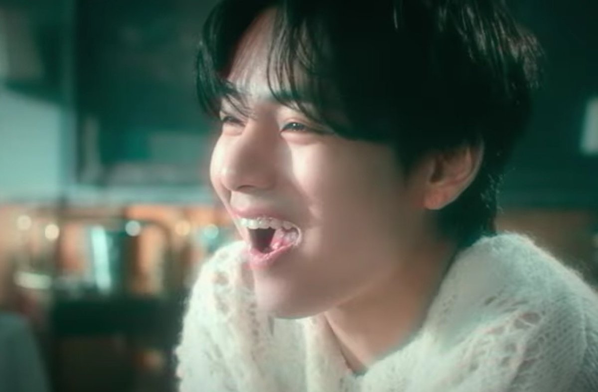 drwiulvs's tweet photo. IU LoveWinsAll MV Out Now
#LoveWinsAllMV
#Love_wins_all
#IUV_wins_all https://t.co/yU4gBQdrXz