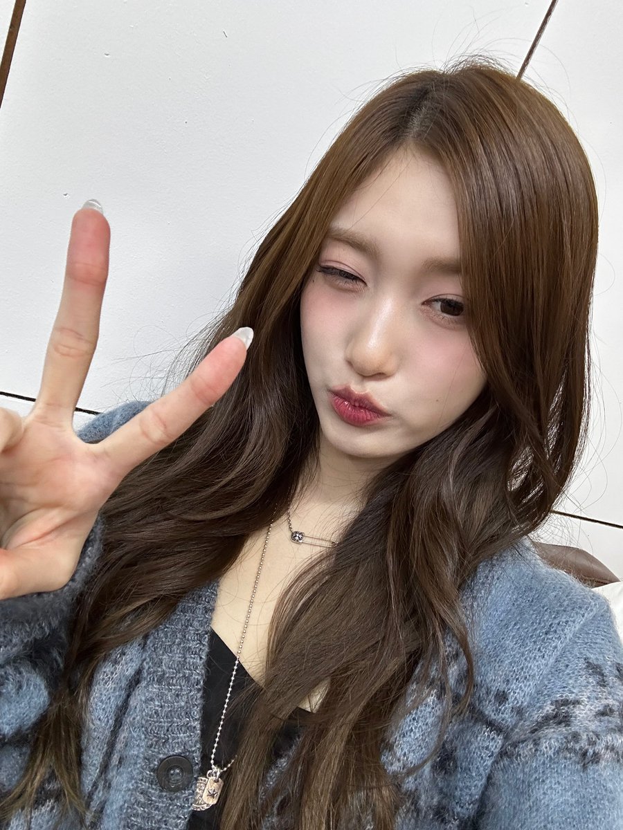 💙🦕🌀🦋🥣🩵🫐🐬🧢

#IVE #아이브 #LEESEO #이서