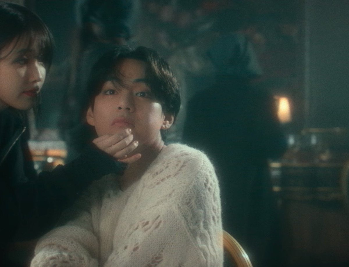 taeguide's tweet photo. The range give Taehyung his Oscar now 

ACTOR TAEHYUNG RETURNS 
#LoveWinsAllMV https://t.co/Xky5F1St1l