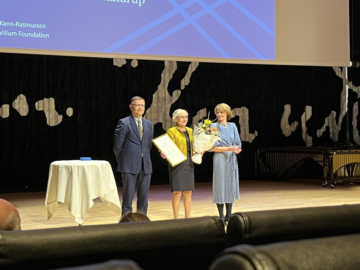 Congratulations to @susmandrup for receiving The Villum Kann Rasmussen annual Award in Science and Technology for your excellent research in fat cells on molecular level. Thanks to @VILLUMFONDEN for recognizing Susanne’s research. @NATsdu @DanishIAS