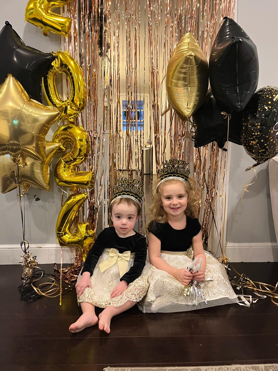 cuzzi_robert's tweet photo. Better late than never! New Years Eve celebration (6:30PM) and some Pretty Pretty Princess on 1/1. https://t.co/d27FbOpfza