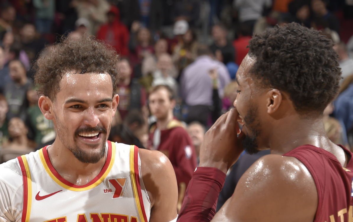 TheDunkCentral's tweet image. The Lakers are expected to show interest in players like Trae Young and Donovan Mitchell, per @mcten 

“The Lakers have discussed internally the possibility of packaging three picks, along with players they already have on their books, to pursue a bona fide star, such as Donovan…