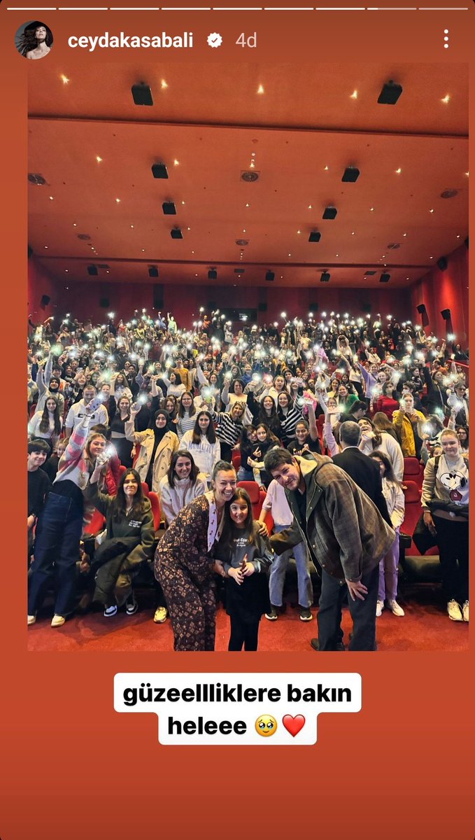 worldcemremm's tweet photo. Bizi bi çekk❤️🥹 herşey mükemmeldi o kadar güzelsinizki iyiki varsınız,iyiki❤️ @FratAlbayram @ceydakasabali (bu arada hediyeye not yazamadım kusura bakmayınn) https://t.co/zrTxs3tAQE