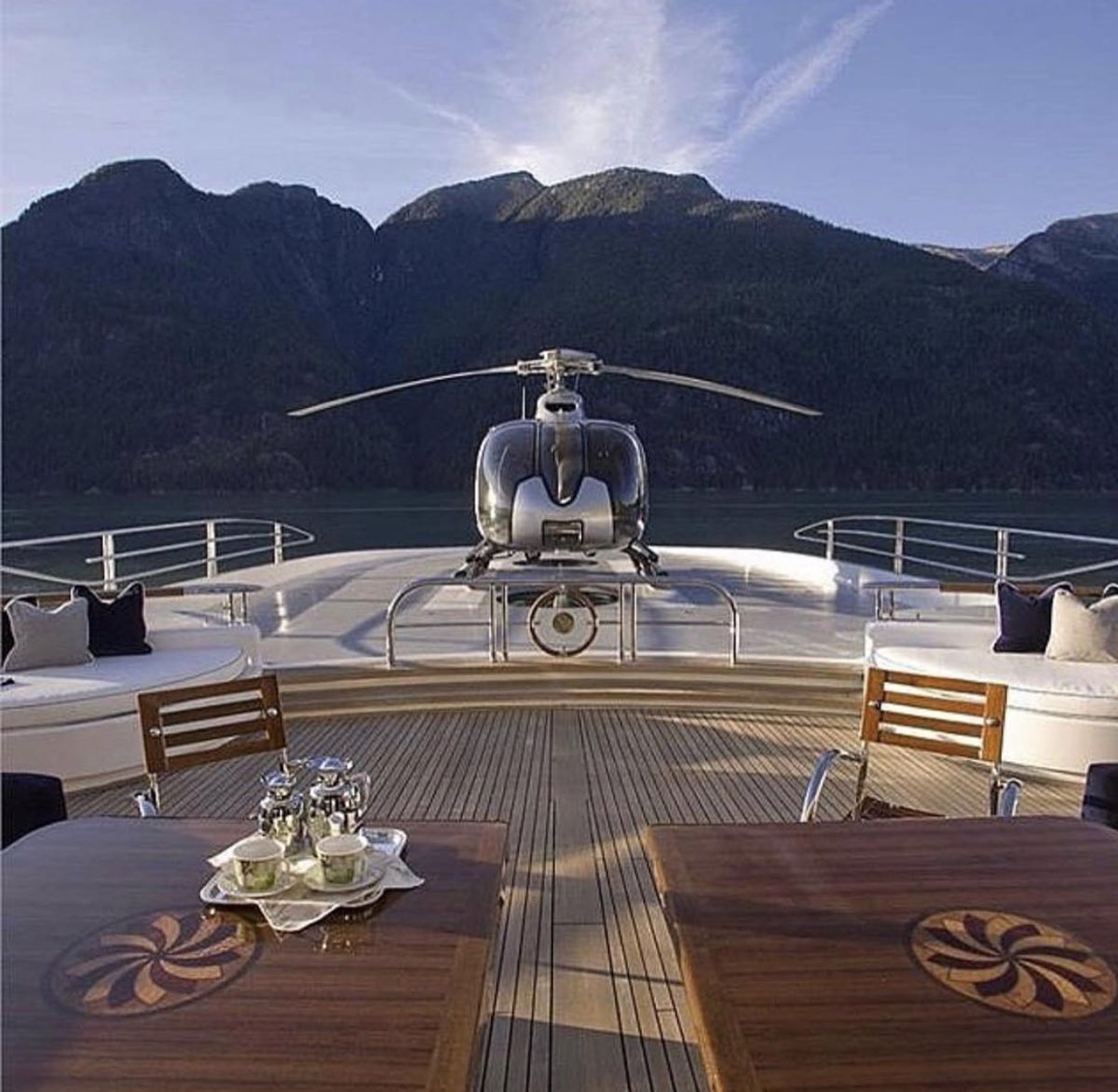 BillionaireUniv's tweet image. Demand more of yourself than anyone else ever could.