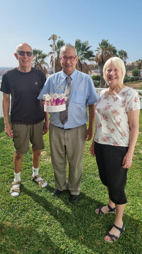 Laura_RC tweet media