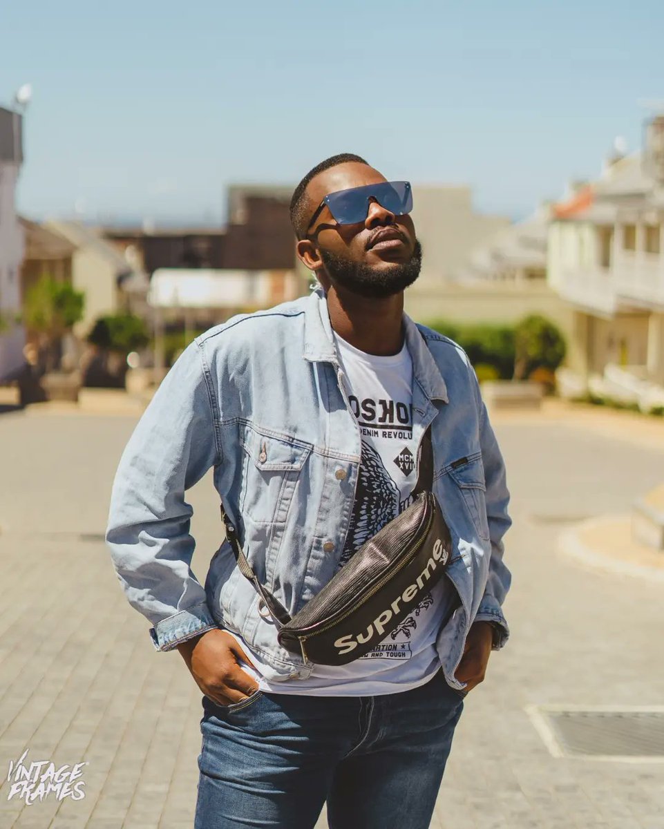 jooma_sa's tweet photo. Soaking it all in 🔆
📸: @VintageFramesgp https://t.co/WB6SQ8MGhe