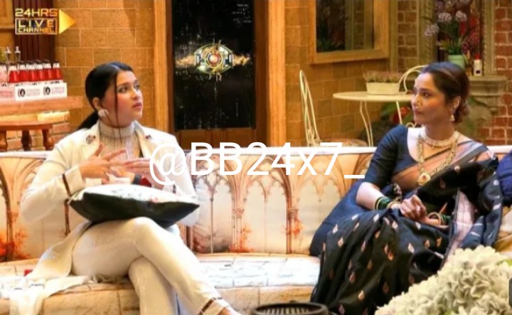 Whose journey video are you excited to watch between Ankita and Mannara?

🔁 RP - #MannaraChopra
♥️ Like - #AnkitaLokhande

#BiggBoss17 #BB17 <a href="/BB24x7_/">BiggBoss24x7</a>