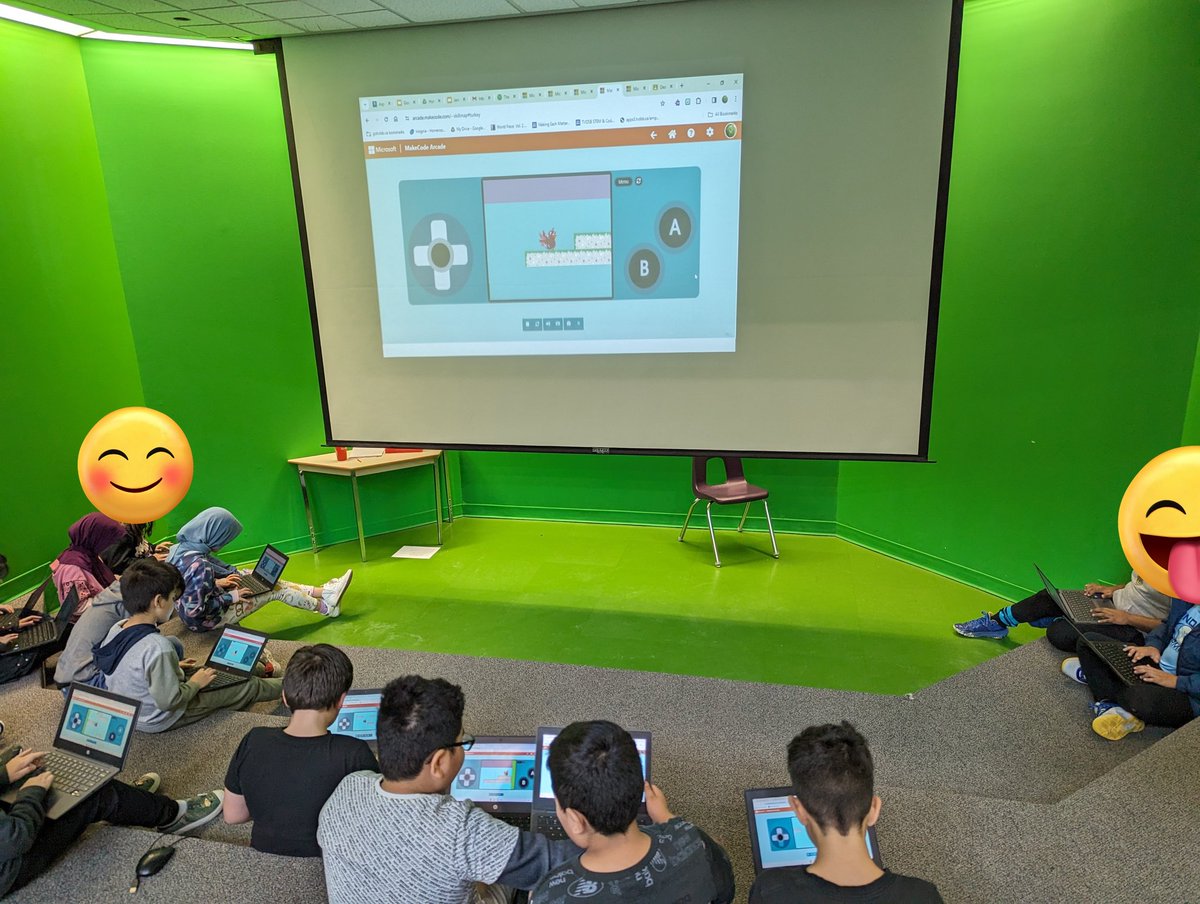 Great coding morning with <a href="/Miss_Deakin/">Miss Ericka Deakin</a> using <a href="/MSMakeCode/">Microsoft MakeCode</a>. Students had a blast learning concurrent, sequential code and variables in the <a href="/AshleyOaksPS/">Ashley Oaks PS</a> #tvdsbllc <a href="/TVDSB_STEM/">TVDSB STEM</a>