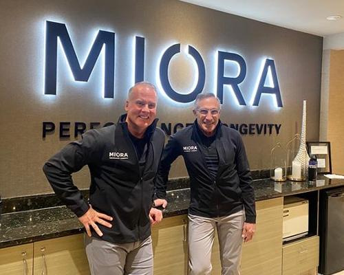 WellnessCapital's tweet photo. Life Time is launching into the medical wellness market with a longevity and performance concept called Miora.
https://t.co/7fIg3ii3ex
#wellness #wellnessbusiness #spabusiness #fitness #virtualCFO #virtualBookkeeper #wellnesscapital #wellnessvillage #medspa #medicalpractice https://t.co/6ZOJ2WY16R