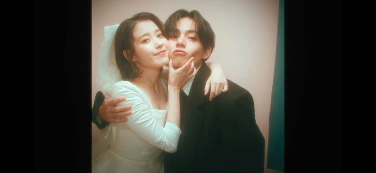 jo1t3o's tweet photo. 最高のMV

#Love_wins_all 
#LoveWinsAllMV 
#TAEHYUNG #iu https://t.co/XjiNrFm1m1