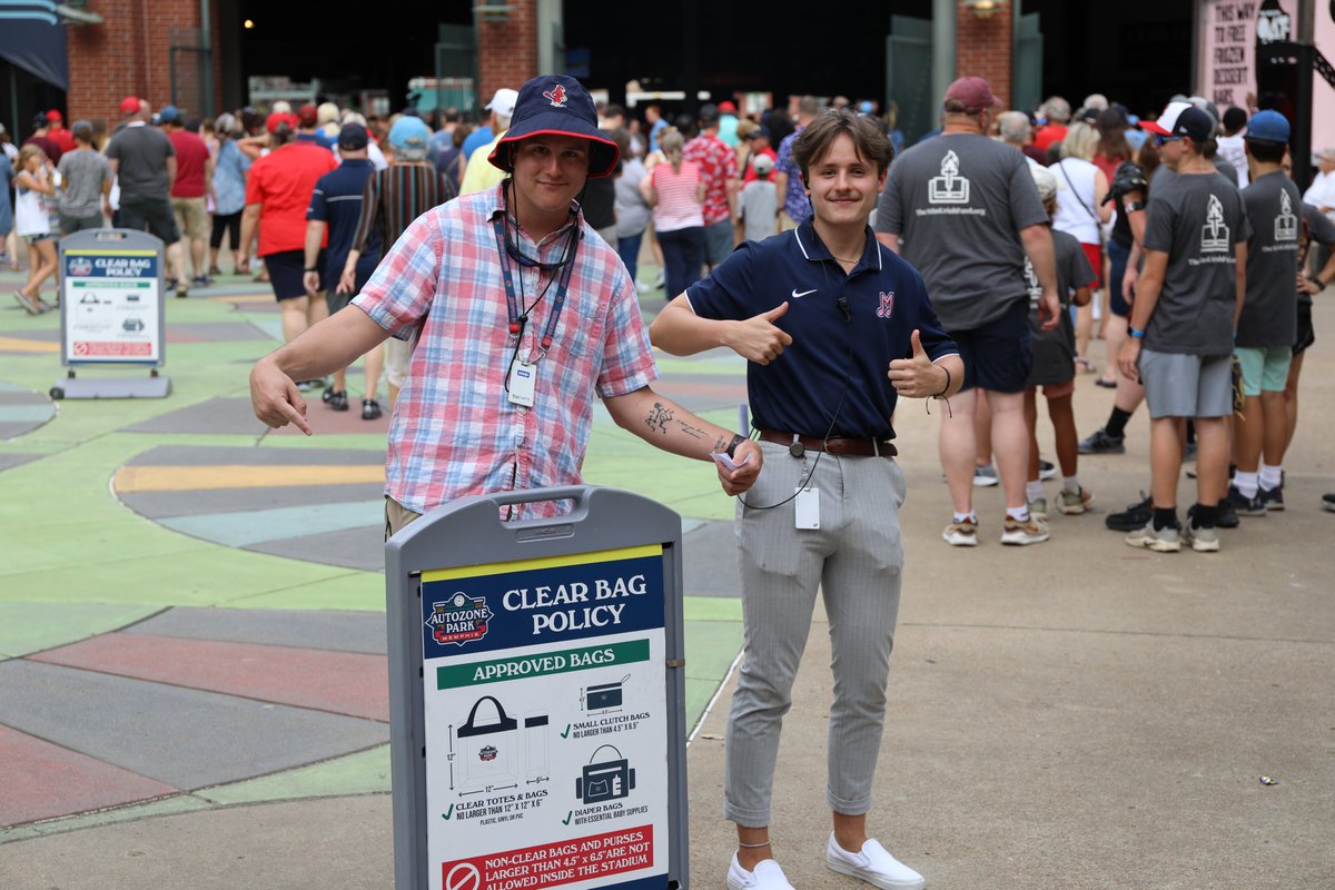 memphisredbirds's tweet photo. YOU could work for the coolest minor league team in baseball 😎

Apply HERE➡️https://t.co/ueJQcySEAZ https://t.co/Lvtm41sXw7