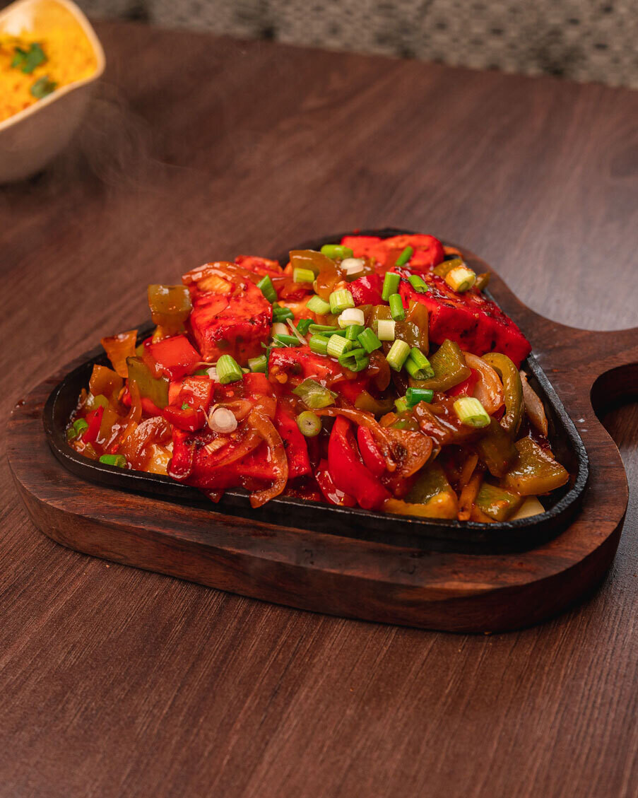 Manchester Confidential (@mcrconfidential) on Twitter photo 🤍 <a href="/lilysvegi/">Lily's Vegetarian</a> is the North West’s award-winning Indian vegetarian restaurant. They're based in Ashton under Lyne (with a deli in Chorlton) but people travel from all over to enjoy their authentic and exciting dishes 🤤
confidentials.com/manchester/off… #ad 🤍 <a href="/lilysvegi/">Lily's Vegetarian</a> is the North West’s award-winning Indian vegetarian restaurant. They're based in Ashton under Lyne (with a deli in Chorlton) but people travel from all over to enjoy their authentic and exciting dishes 🤤
confidentials.com/manchester/off… #ad