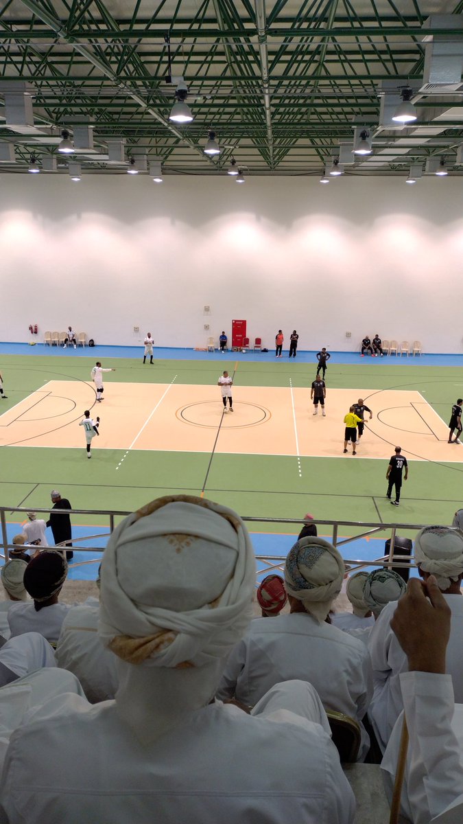 من قلب الحدث افتتاح صالة رياضية بنادي سمائل