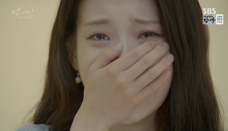 janes___s's tweet image. ว่าแต่พี่ลี่แกจะไม่คิดจะสมหวังในความรักจากการแสดงหน่อยหรอ ในซีรีส์ก็เจ็บปางตายในเพลงใหม่ก็เอ๋งอย่างหมาา กะให้ร้องไห้ไม่หยุดเลยดิ