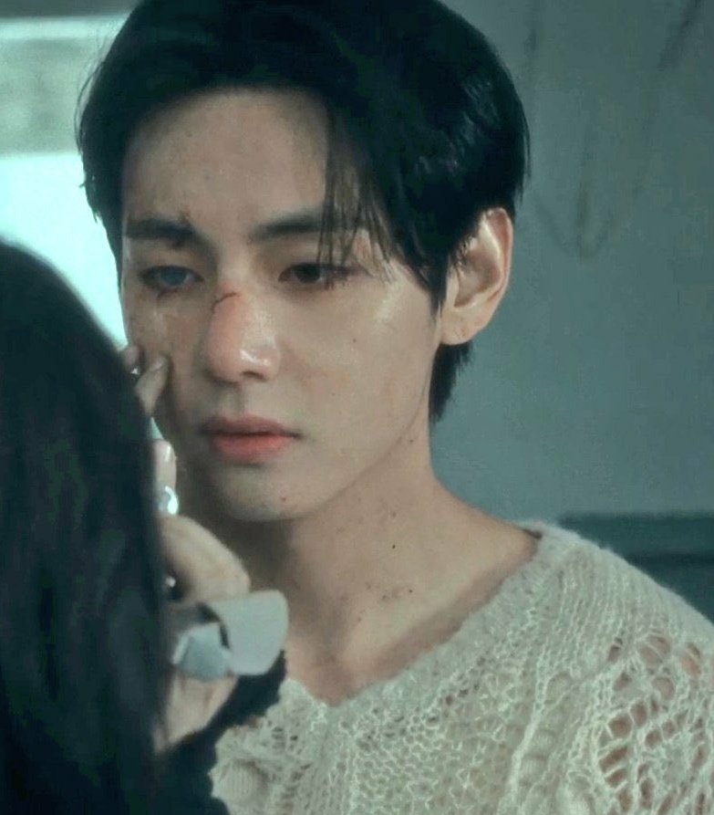 realvkk's tweet photo. the melancholic look on his face https://t.co/Uprtsk4HJy