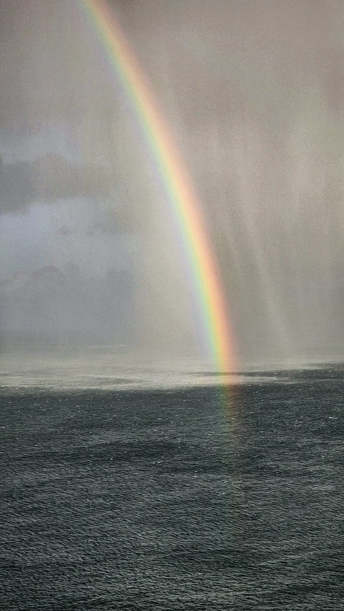 Got rather wet but had to stop to get this double #rainbow from the cliffs. @PromoteShetland @StormHour @BBCScotWeather @JudithRalston @NLFerries @Shetnews @BBCWthrWatchers @weatherchannel #StormIsha #STORM #Shetland