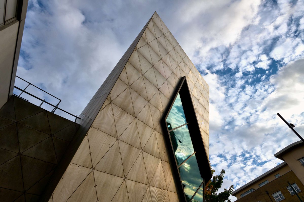 You're invited to our Virtual Postgraduate Study Guide event! 

Sign up and learn all about life as a postgraduate student at London Met 🎟️. 

🗓️ Thursday 25 January
🕔 5pm

👉 ldnmet.ac/KtBG50Qtyei