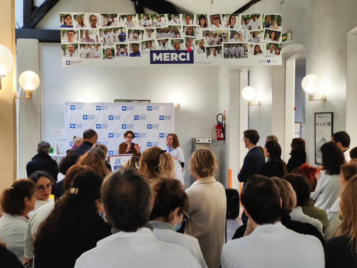 HopLariboisiere's tweet photo. [#Voeux2024] 🏥Mme @IsabeyBenedicte, directrice de l'hôpital, la Pr Claire Paquet, représentante médicale élue et Mme @ACORDEBARD, maire de @Mairie10Paris se sont réunie auprès des équipes de #FernandWidal afin de partager, en cette nouvelle année, un moment de convivialité ! 🤝 https://t.co/LpSkdTxYUJ