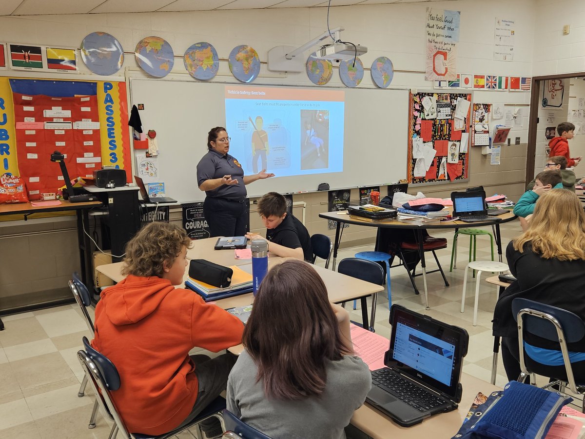 TUrbanski81's tweet photo. Thank you Firefighter Cindy of the Channahon Fire Department for reviewing vehicle safety with the #Urbys today as part of our Risk Watch week! #ChannahonPride #TRSstudentsRock #Safety https://t.co/GYUD4dKhr8