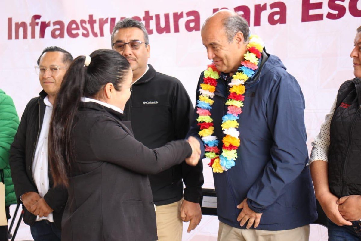 En Hidalgo, cada amanecer trae consigo la promesa de nuevas enseñanzas y descubrimientos. Inspirémonos hoy para transformar el mañana.

¡Un día lleno de luz y aprendizaje nos espera! 

#NatyCastrejón
#PrimeroLaEducación