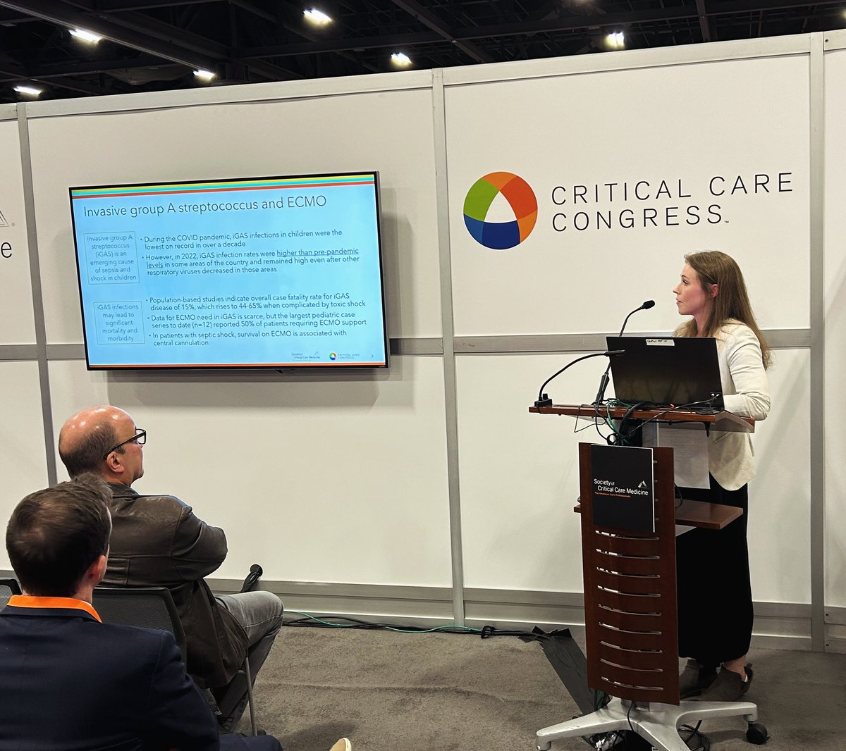 Second year #PedsICU Fellow @TimberlineSage presenting on the use of central ECMO for invasive GAS refractory septic sock at #SCCM2024