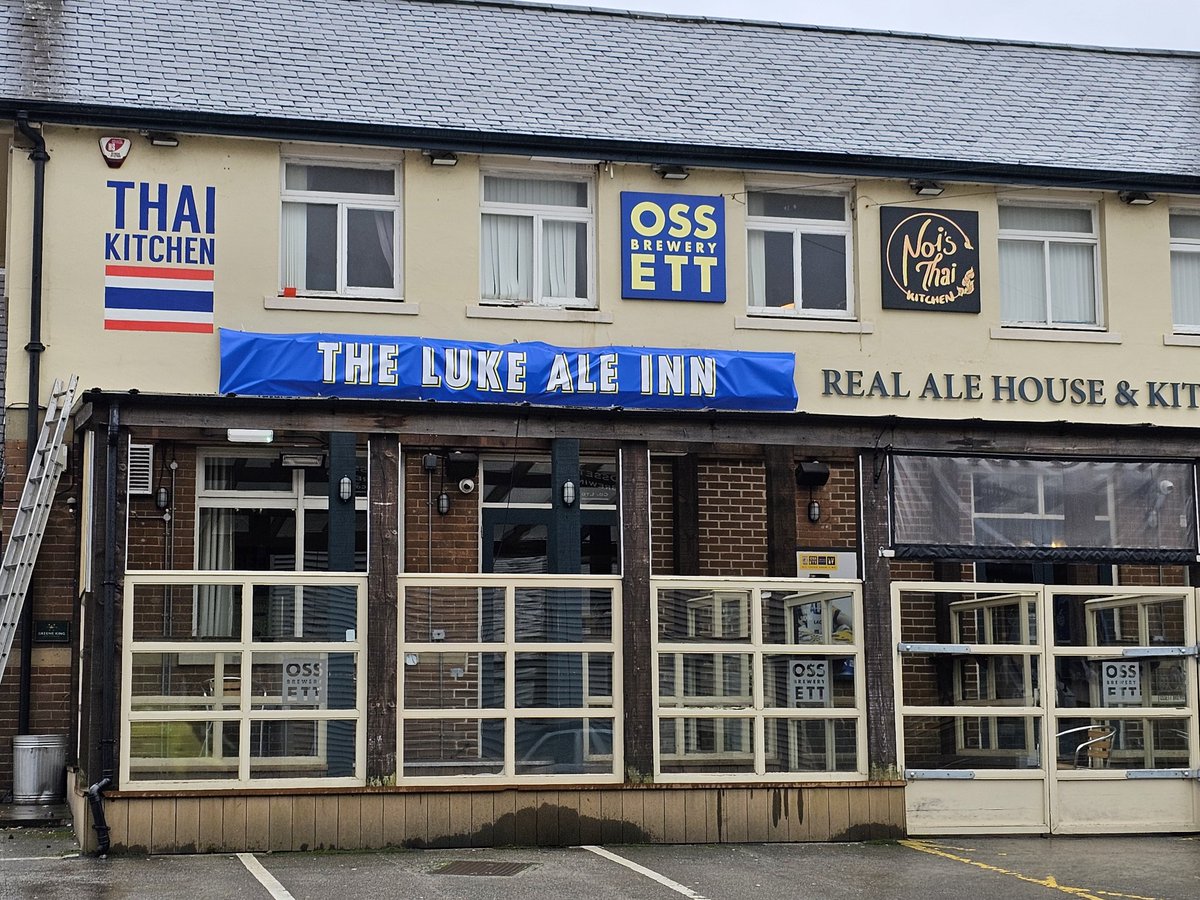 dawn68's tweet photo. @oldpeacockleeds have changed our name in honour of @lukeayling_8 https://t.co/kEeYZOp1e6