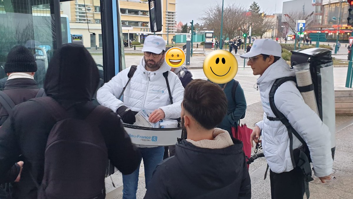 Brie2Morin_IDFM's tweet photo. 🚏On vous attend en Gare de Marne-la-Vallée / Chessy Sud jusqu'à 20h00 pour la distribution des nouveaux dépliants horaires de la ligne #Express17 😊

👉Vous pourrez également partager un moment de convivialité autour d'un thé chaud ! 😋 https://t.co/mnw5nVYiUP