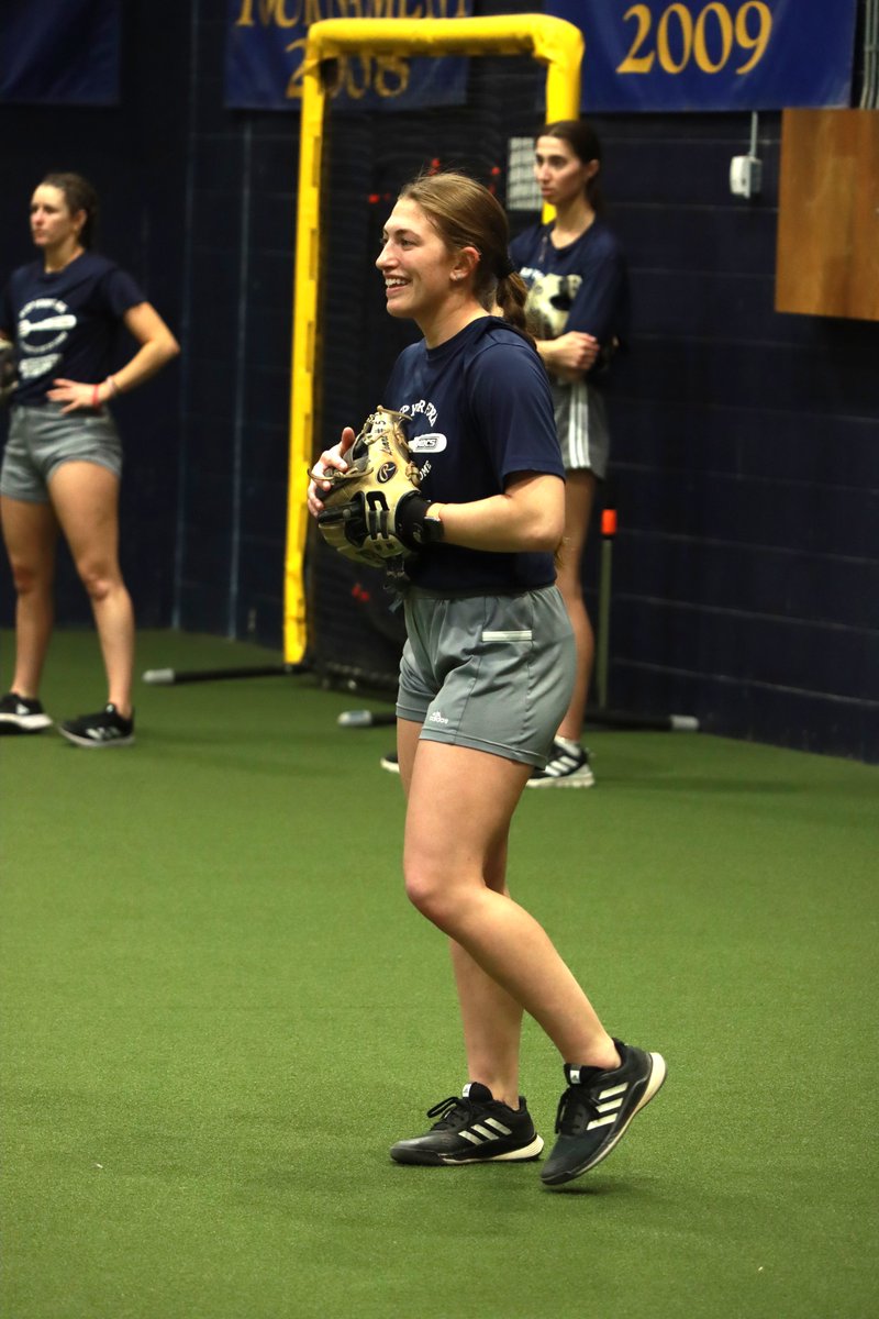GoMocsSB's tweet image. When snow and ice covered the field last week, we held practice in our indoor facility.

Season starts on the road Feb. 8. Home opener Feb. 16 at Frost Stadium in the Chattanooga Challenge. bit.ly/3OfEvtV

Get your tickets now. bit.ly/3Ucb0gp

#GoMocs