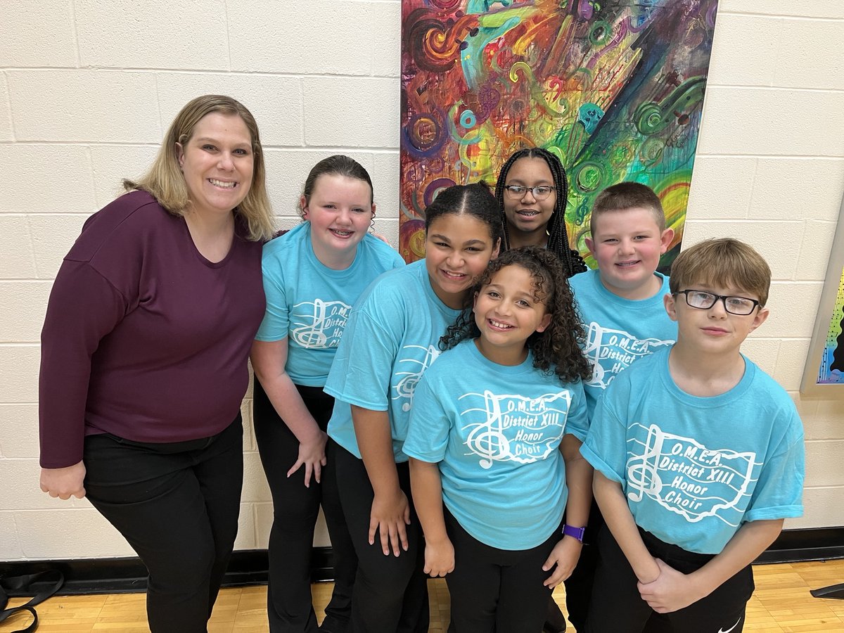 Brooklynn Cotis, Amilia Gillespie, Thomas Hensley, Josie Masters, Ben Kernohan, and Ryann Dozier-McMillian participated in the Ohio Music Education Association (OMEA) District 13 5th/6th Grade Honor Choir this past weekend.  We're so proud of our students!