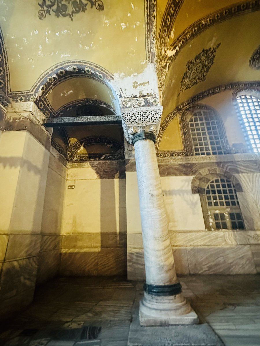 Bent column….old, wise, tired….
#HagiaSophia #architecturalelements #monumentalstructures #UnescoHeritage #WorldHeritage #Roman