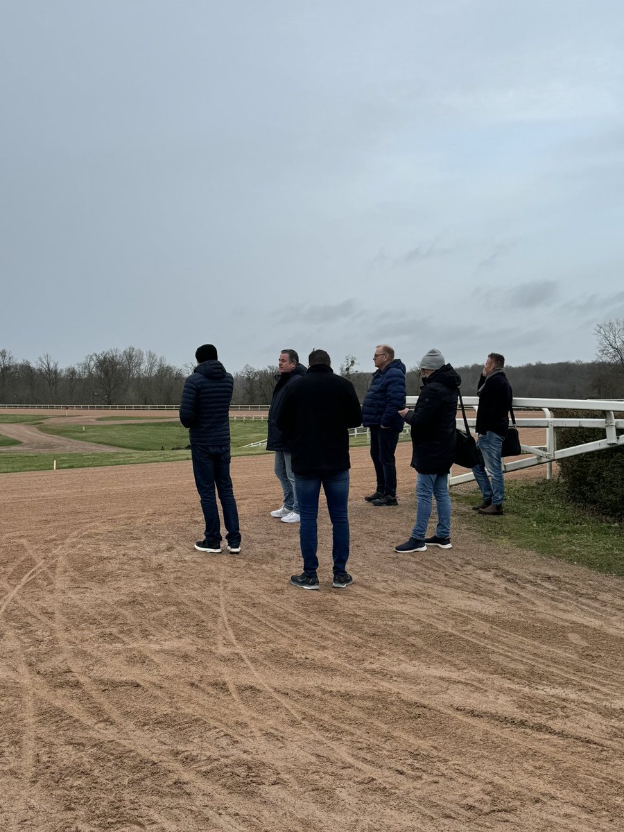 VoiceofBjerke's tweet photo. I dag på treningsanlegget Groisbois. Hele @jokersystemetno er på plass 🇫🇷 #PDA24 #Paris https://t.co/cqATz4Mdux